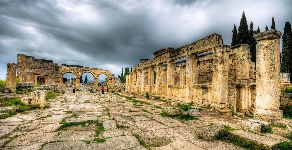 hierapolis-ancient-city-pamukkale-1